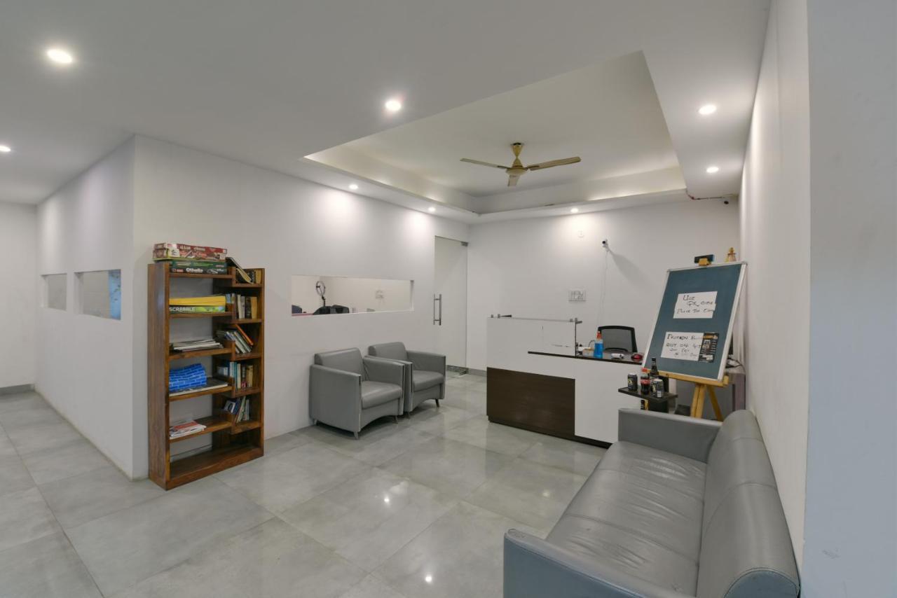 Hotel Fortune Inn By F9 Hotels Noida Exterior photo